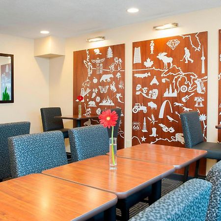 Towneplace Suites Indianapolis Park 100 Kültér fotó