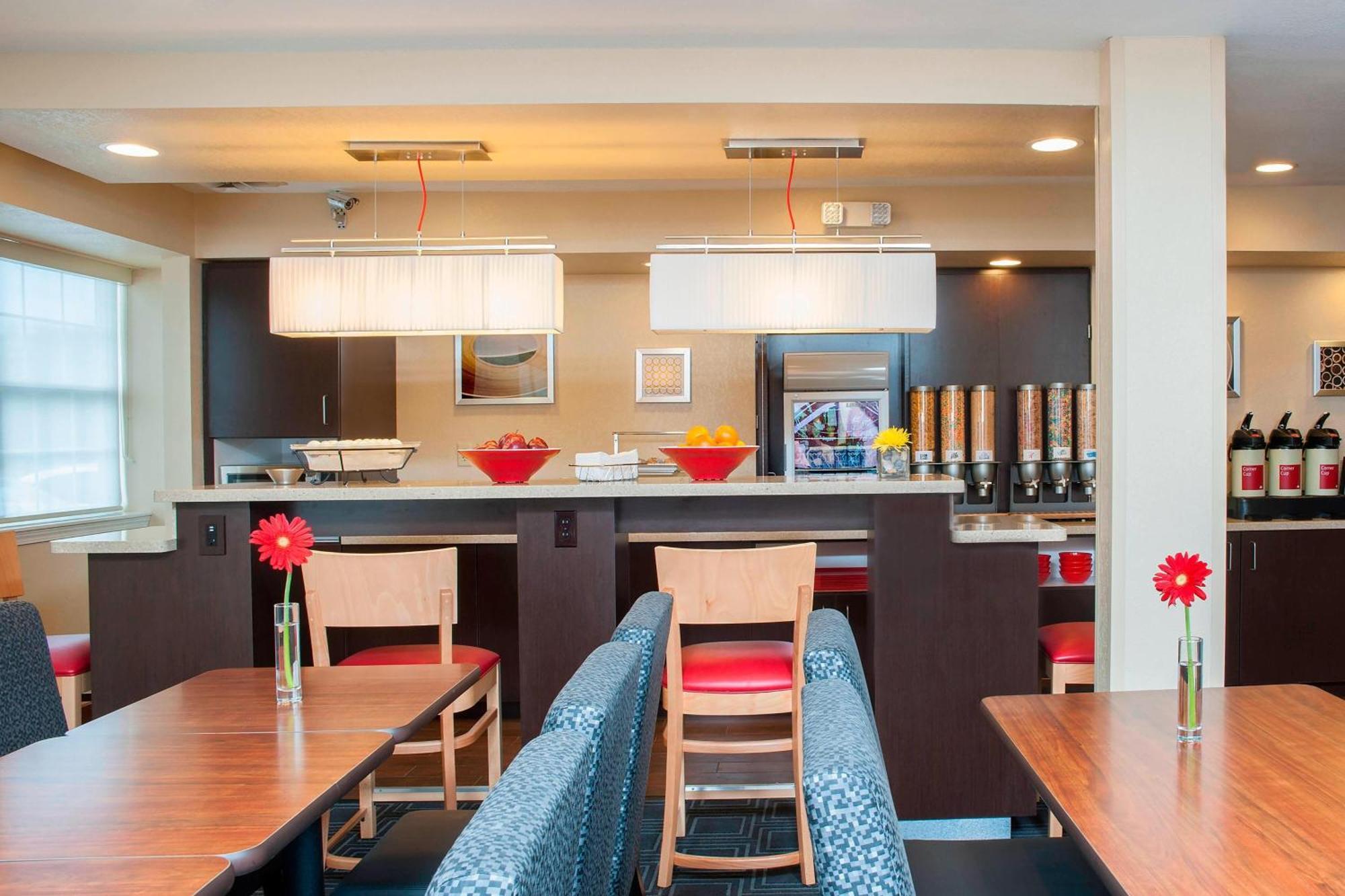 Towneplace Suites Indianapolis Park 100 Kültér fotó
